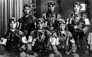二戰期間，侵華的日本神風隊隊員的資料照片。