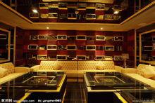 俱樂部[娛樂活動的組織團體或者其場]