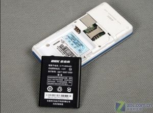 步步高i269採用800毫安時鋰離子電池