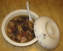 茶樹菇煲雞湯
