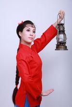 歌唱家張可飾鐵梅