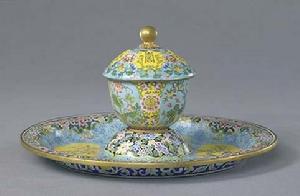 清銅胎畫琺瑯花卉壽字紋盞