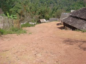 先往新寨村 先往新寨村