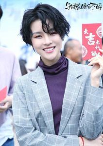 米婭演員 張婉清首席酒類雜誌編輯，性格沉著冷靜，睿智霸氣，但米婭由於家庭原因，從小性格孤僻，外表冷漠。