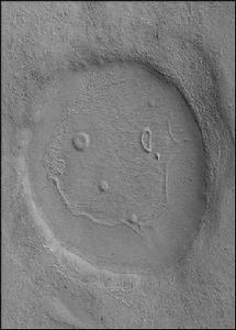 （圖）衛星拍攝到的火星“笑臉”照片