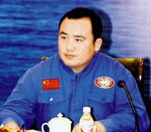 葉聰[“蛟龍號”深海載人潛水器潛航員]