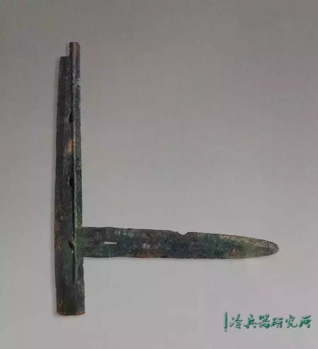 中國鐵戟和青銅戟為什麼外形差那么多? 中國鐵戟和青銅戟為什麼外形差那么多?