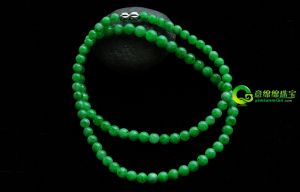 緬甸陽綠翡翠珠鏈/項鍊 90顆 
