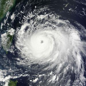 超強颱風凡亞比衛星雲圖