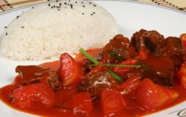 番茄牛肉燴飯 番茄牛肉燴飯