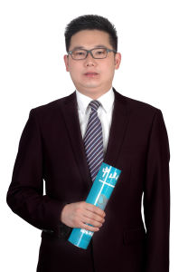 何鵬[企業管理專家]