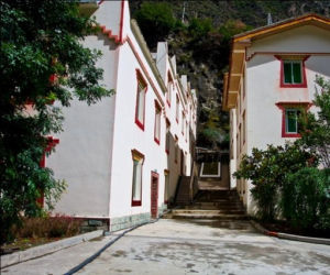 古爾溝碧蓬溫泉 古爾溝碧蓬溫泉