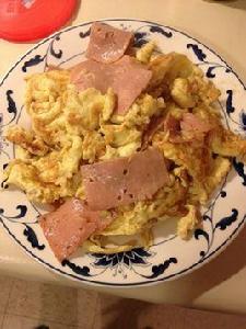 午餐肉炒蛋 午餐肉炒蛋