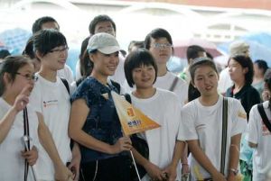 鄔君梅公益活動 世博行