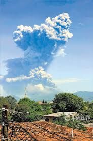 聖克里斯托瓦爾火山 噴發