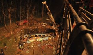 湖北荊州客車墜橋事故 湖北荊州客車墜橋事故