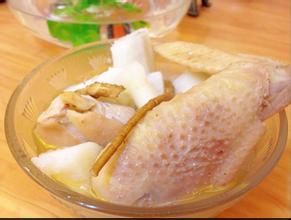 黃芪黨參淮山雞湯 黃芪黨參淮山雞湯