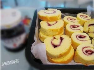 藍莓醬蛋糕卷 藍莓醬蛋糕卷