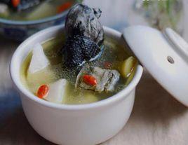 淮山燉烏雞煲 淮山燉烏雞煲