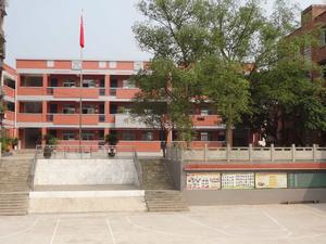 龍馬潭區官渡學校 龍馬潭區官渡學校