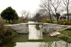 闃然無聲的萬壽橋