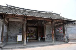 馮岳彩繪台門 馮岳彩繪台門