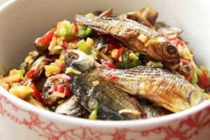 香辣火焙魚 香辣火焙魚