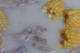 玉米鴨掌湯 玉米鴨掌湯