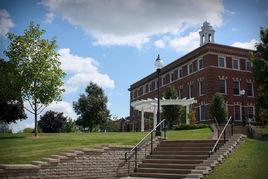 蒙莫斯學院 蒙莫斯學院