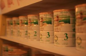 輝山金裝幼兒配方奶粉