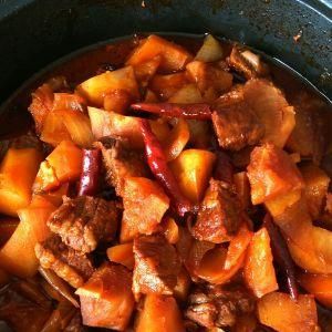 土豆燉牛腩 土豆燉牛腩