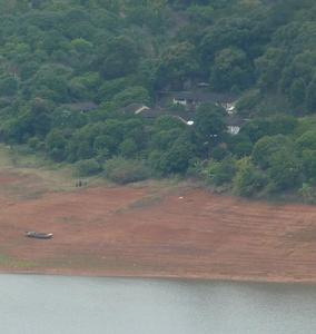 三面環水的南坑村