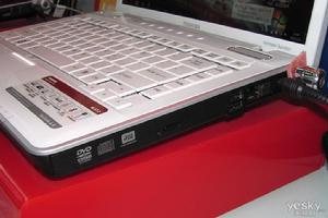 東芝M512 東芝M512