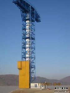 哈爾濱阿城區紅星水庫蹦極塔岩壁 哈爾濱阿城區紅星水庫蹦極塔岩壁