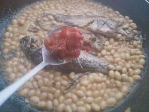 黃豆燜野鯽魚 黃豆燜野鯽魚