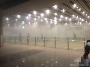 冀中星在機場引爆自製爆炸裝置現場圖