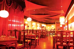 （圖）行到雲起處 坐享茶宴食