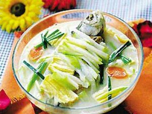 海帶豆芽燉鯽魚 海帶豆芽燉鯽魚