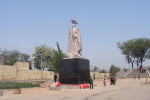 高邑千秋台里的漢光武帝劉秀雕像