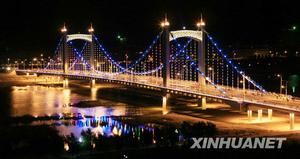 麒麟大橋夜景（9月10日攝）。