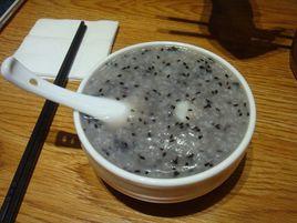 黑芝麻山藥粥 黑芝麻山藥粥