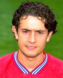 里佐[澳大利亞足球運動員尼基·里佐]