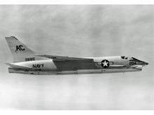 美國F-8U艦載戰鬥機