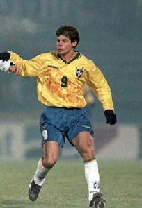 圖里奧[1985年生巴西足球運動員]