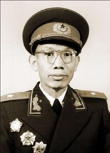 方升普[原蘭州軍區空軍副司令員]