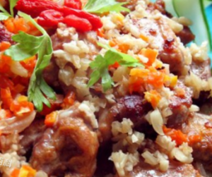 金銀蒜香燴肥腸 金銀蒜香燴肥腸