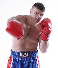 阿茲[荷蘭拳擊運動員]