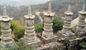 五塔岩寺 五塔岩寺