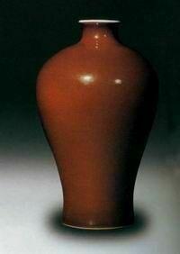 清雍正紅釉梅瓶 清雍正紅釉梅瓶