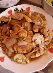 口蘑炒洋蔥 口蘑炒洋蔥